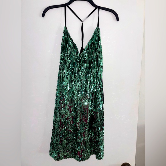 Lulus Dresses & Skirts - Lulus Sequin Dress